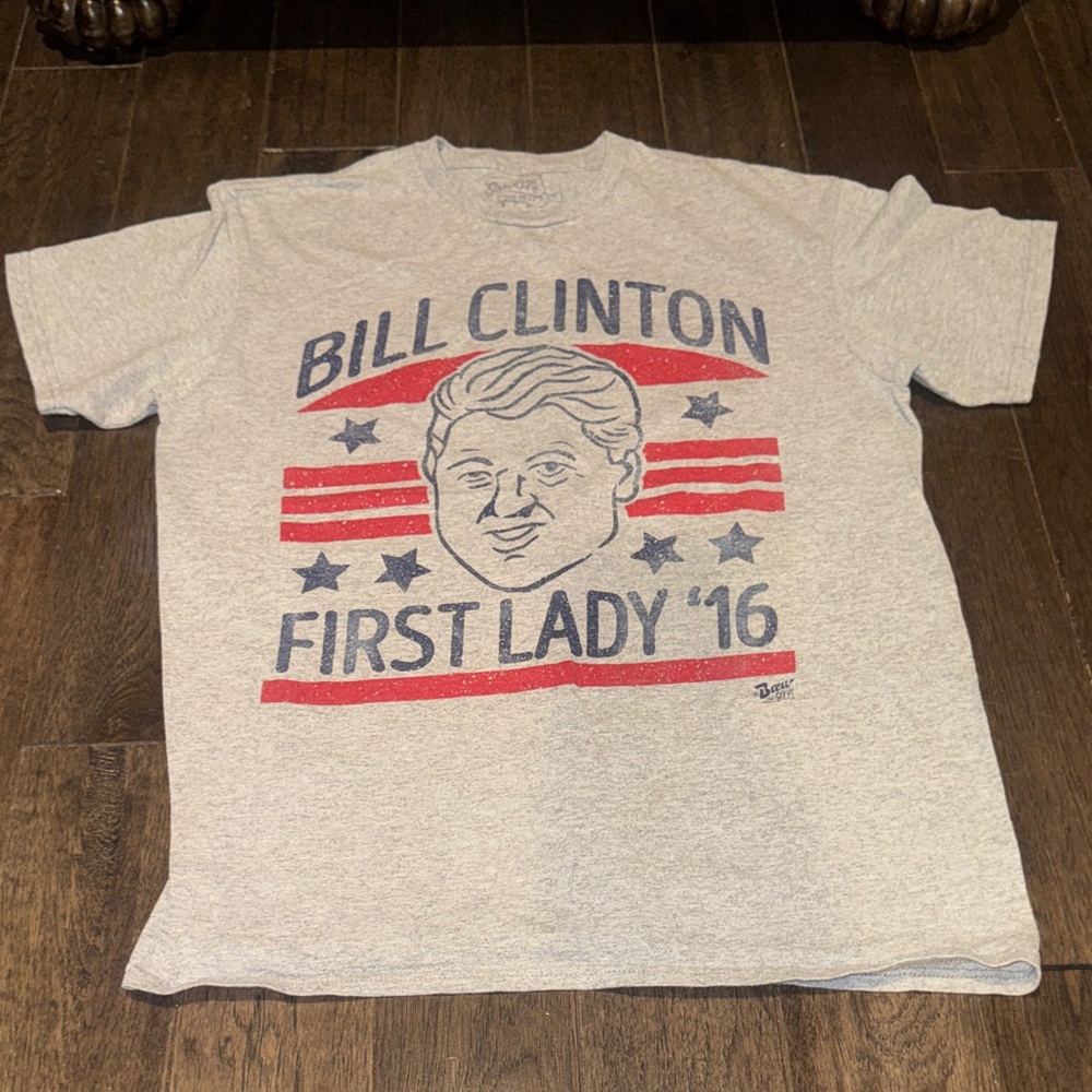 Bill Clinton First Lady ‘16 Gray Graphic Tee M Spencer’s Gently Used